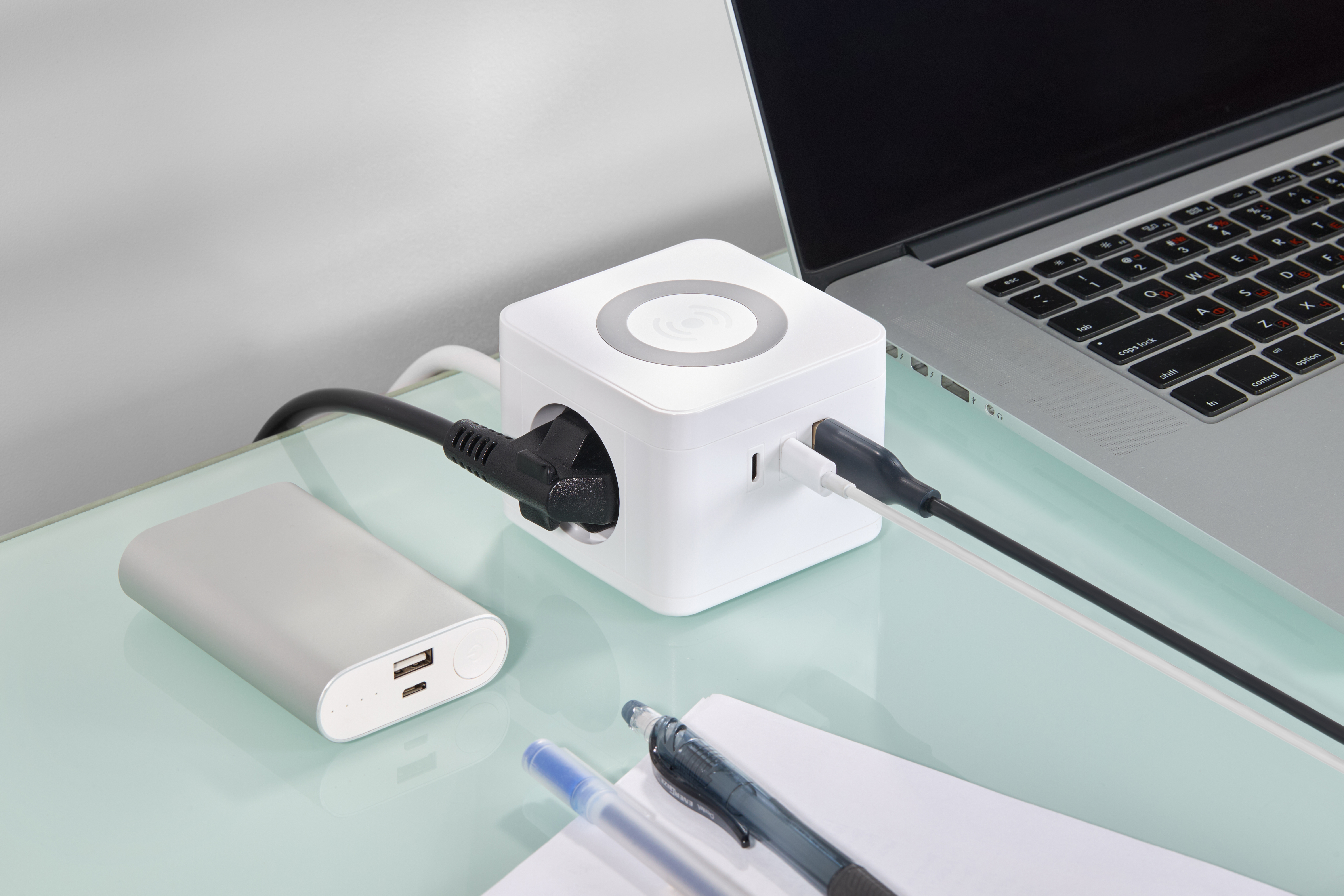 Удлинитель DOMINIC Qi10Вт У02К 1,3м 3х1мм2 USB A+C белый IEK в Иркутске