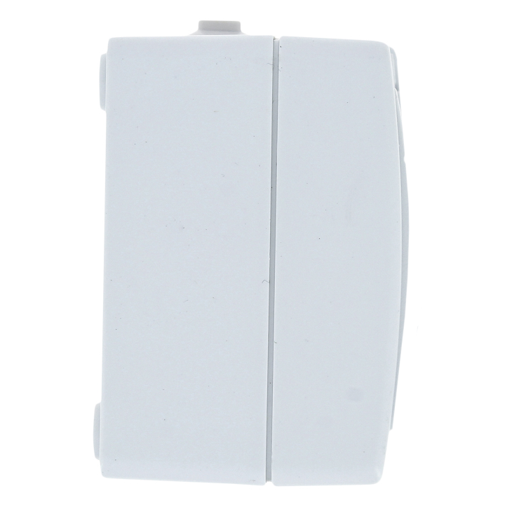 Розетка двойная Венеция EKF накладная со шторками с заземлением IP54 белая в Иркутске