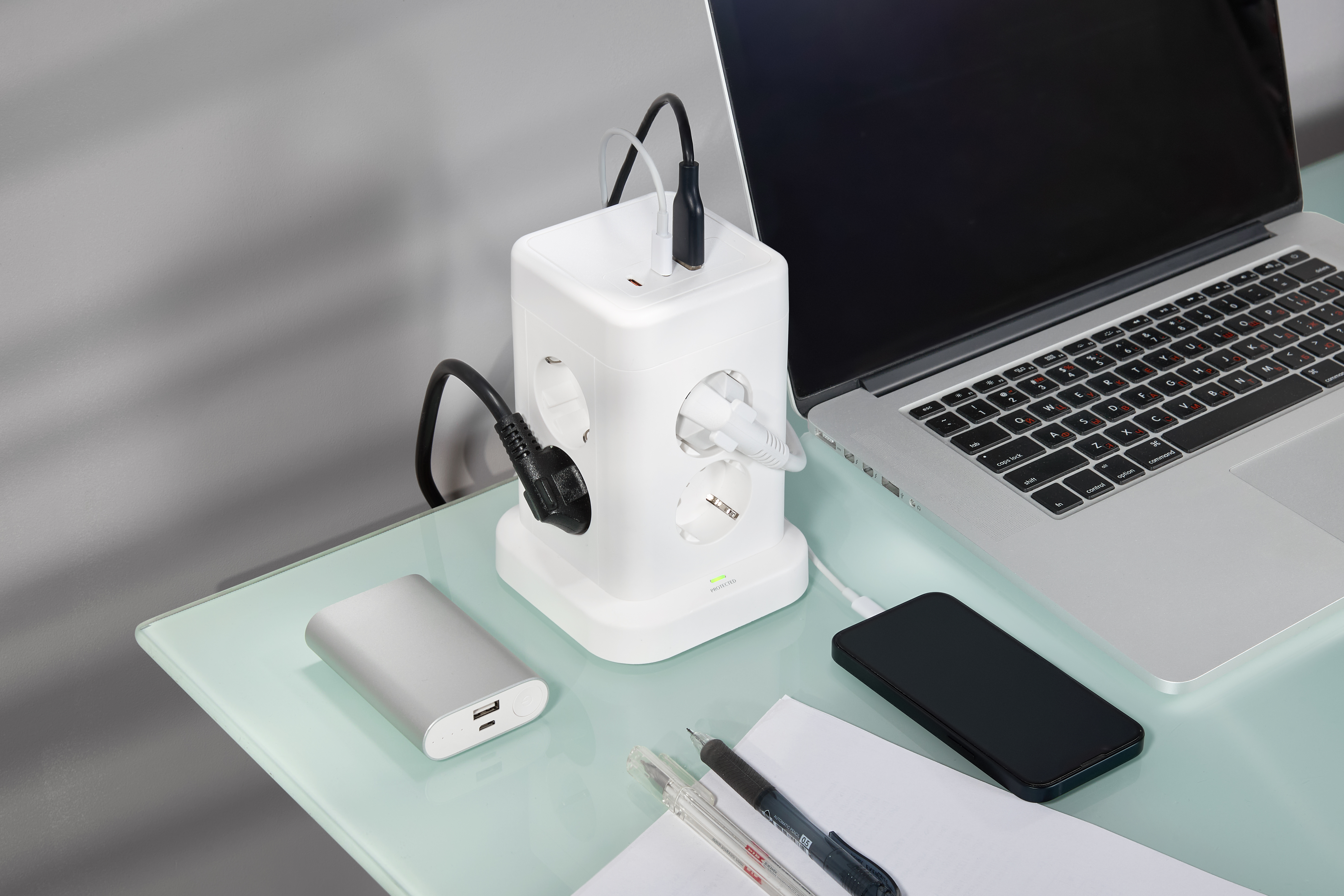 Удлинитель DOMINIC У08K 1,5м 3х1мм2 USB A+C 20Вт белый IEK в Иркутске