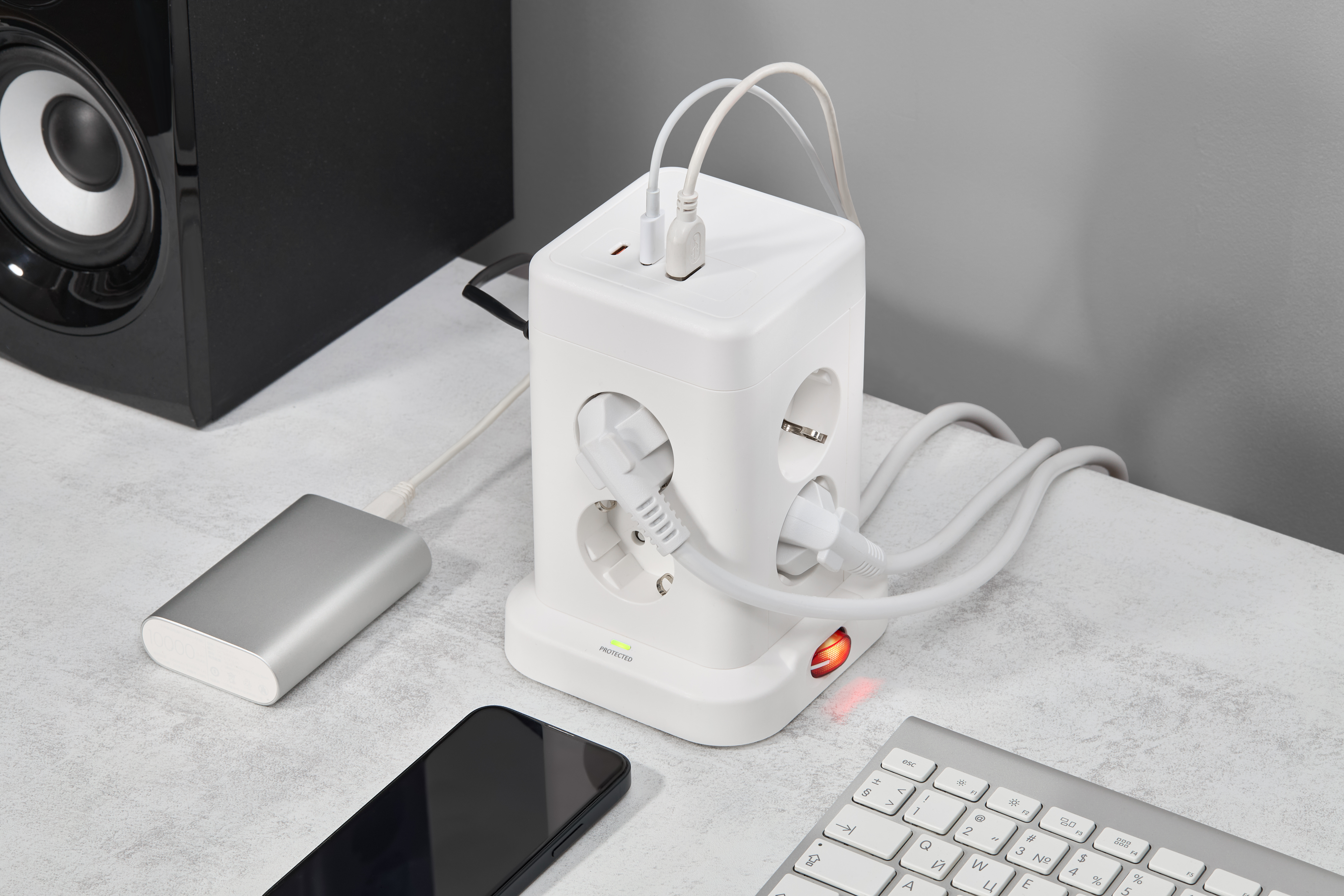 Удлинитель DOMINIC У08K 1,5м 3х1мм2 USB A+C 20Вт белый IEK в Иркутске