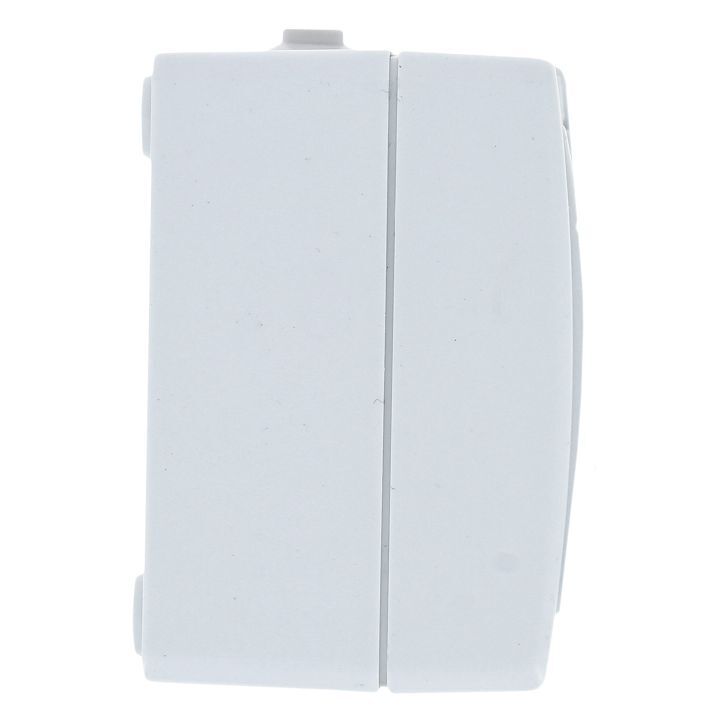 Розетка двойная Венеция EKF накладная со шторками с заземлением IP54 белая в Иркутске