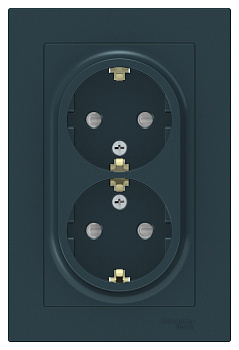 Розетка двойная AtlasDesign SE с заземлением со шторками изумруд в сборе в Иркутске
