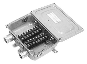 Коробка распределительная КЗНС 16 263х225 мм с крышкой IP65 в Иркутске
