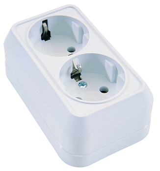 Розетка двойная накладная с заземлением MAKEL белая в Иркутске